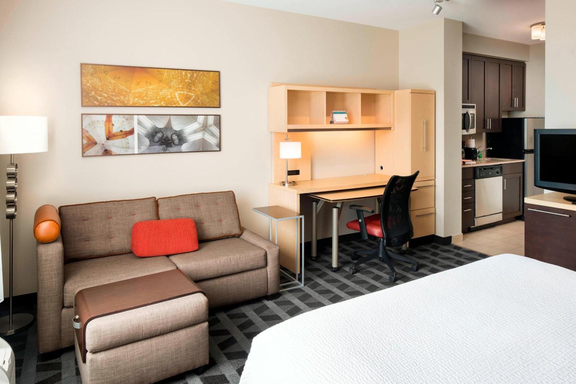 Towneplace Suites By Marriott San Diego Carlsbad / Виста Екстериор снимка