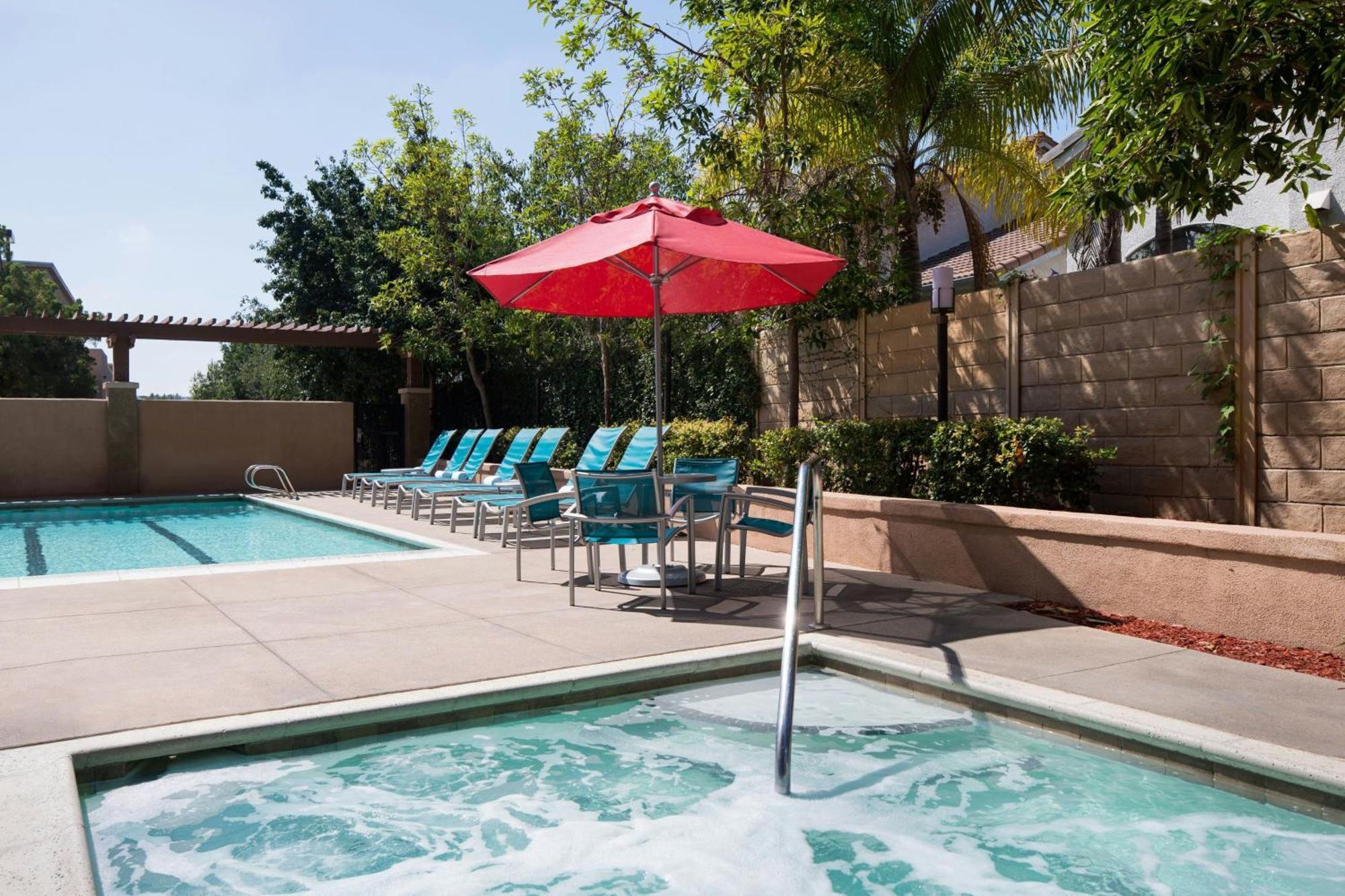 Towneplace Suites By Marriott San Diego Carlsbad / Виста Екстериор снимка