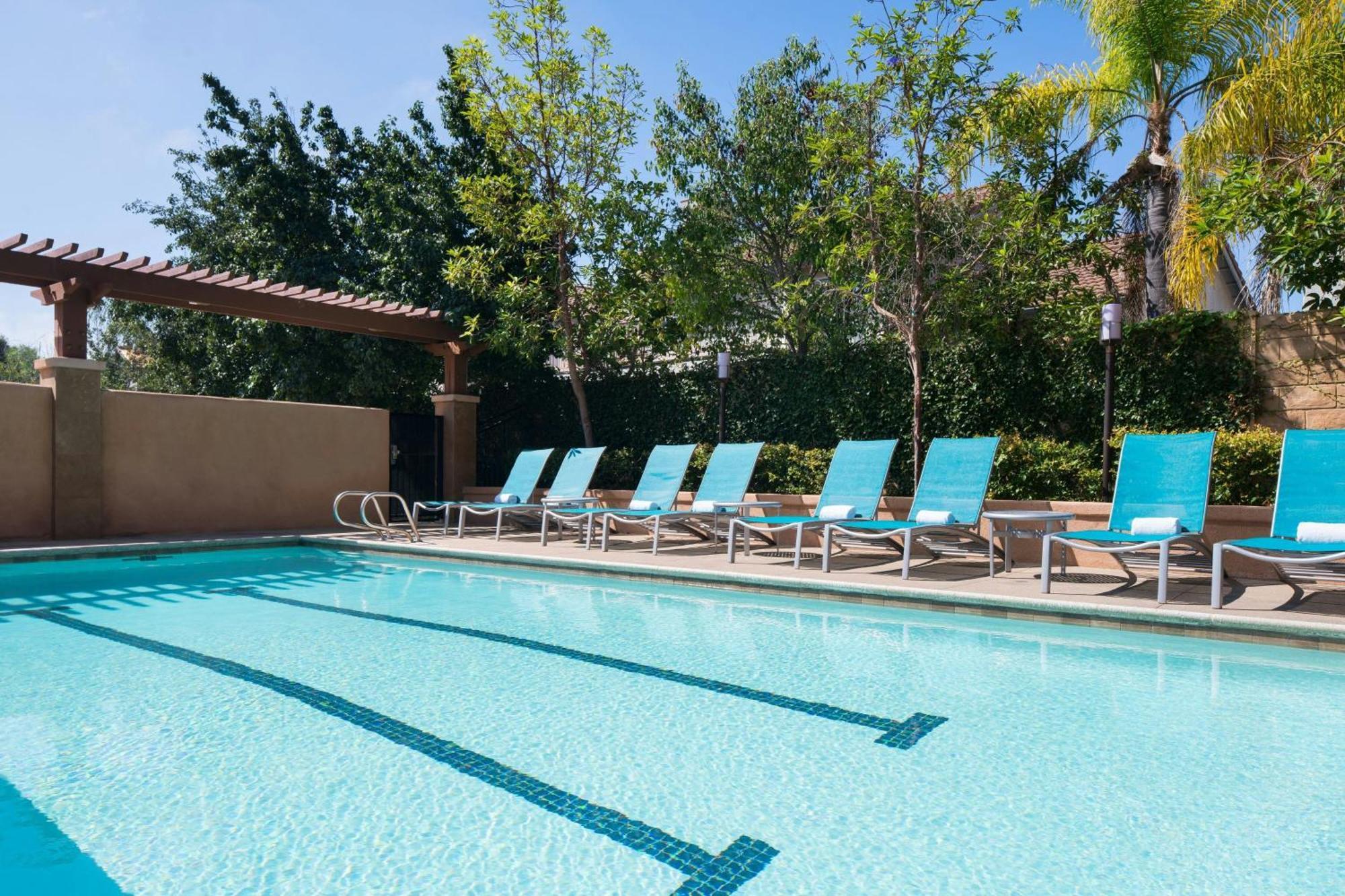 Towneplace Suites By Marriott San Diego Carlsbad / Виста Екстериор снимка