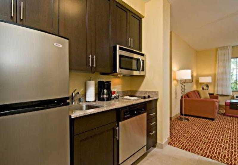 Towneplace Suites By Marriott San Diego Carlsbad / Виста Екстериор снимка