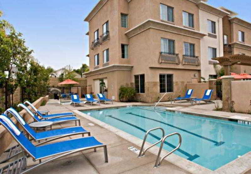 Towneplace Suites By Marriott San Diego Carlsbad / Виста Екстериор снимка