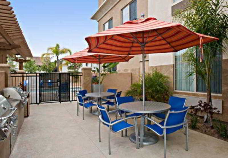 Towneplace Suites By Marriott San Diego Carlsbad / Виста Екстериор снимка